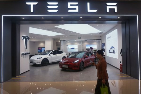 Tesla 'triệu hồi' 1,1 triệu xe tại Trung Quốc bị lỗi phanh nguy hiểm