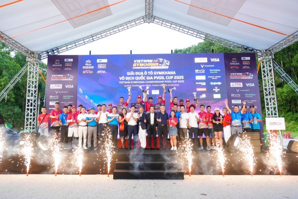 Bế mạc PVOIL VGC 2025: Hành trình toả sáng của những nhà vô địch