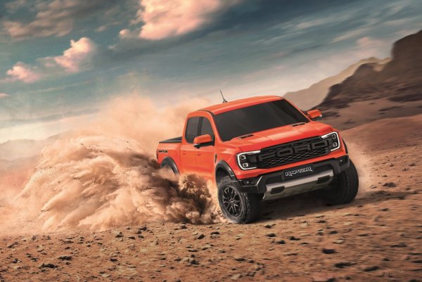 Ford Ranger Raptor thế hệ mới ra mắt tại Việt Nam, không có động cơ V6