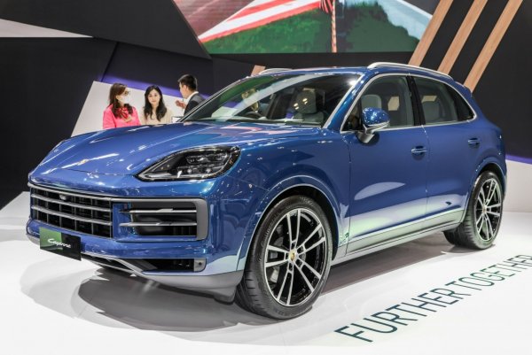 Porsche Cayenne 2024 lần đầu ra mắt khách hàng Đông Nam Á