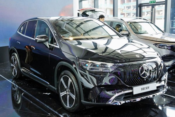 Chi tiết xe thuần điện Mercedes EQE 500 4Matic phiên bản SUV