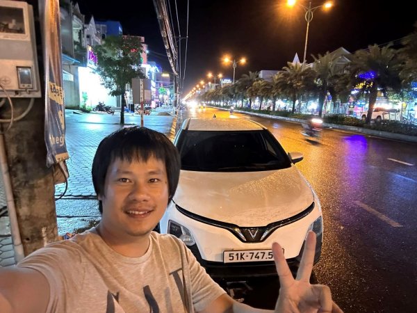 Chủ sở hữu 5 xe Tesla đánh giá xe điện VinFast VF5 sau trải nghiệm liên tục 1.000 cây số