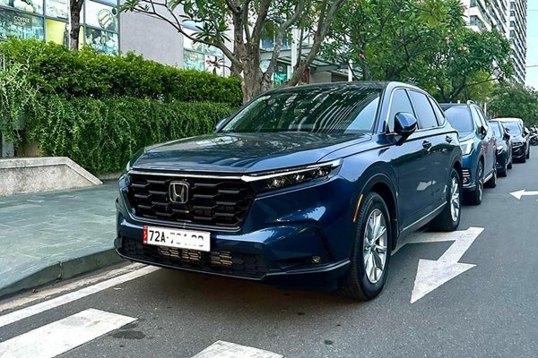 Honda CR-V 2024 chỉ chạy 48 km đã được rao bán trên sàn xe cũ