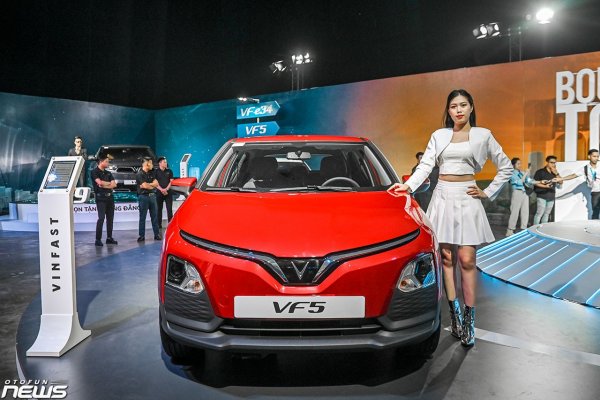 Mercedes-Benz và VinFast tăng giá một số mẫu xe từ năm 2024