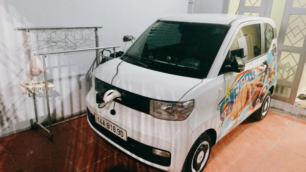 Chủ xe đánh giá Wuling HongGuang: Không dám đi cao tốc, sạc điện không tiện khi ở chung cư