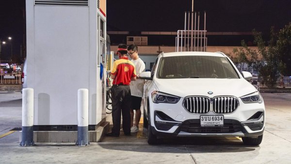 Kinh nghiệm thuê xe BMW tự lái tại Thái Lan