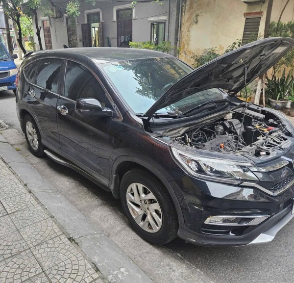 Em gả Honda CRV 2.0 2017 rất chất}}