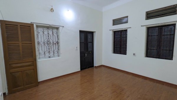 Cho thuê nhà khu đường 800A Nghĩa Đô}}