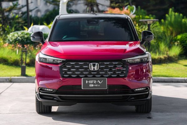 Loạt SUV hybrid 'ăn xăng như ngửi', lợi thế giữa thời giá xăng tăng cao