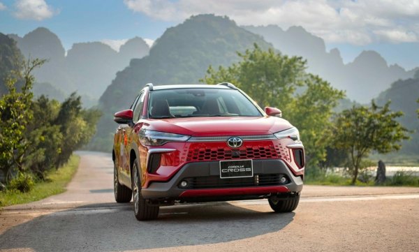 Toyota chiếm 3 trong Top 5 xe hybrid bán chạy nhất Việt Nam, Honda cố giữ vị trí thứ 2