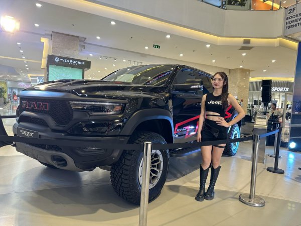 RAM Rebel ra mắt tại Việt Nam, giá 5,2 tỉ đồng, động cơ 5.7L