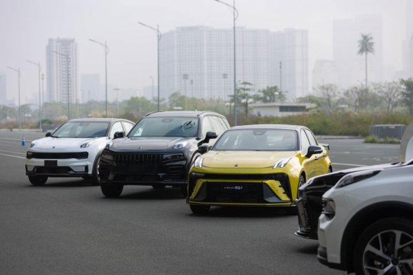 Xe Lynk & Co 05 có cảm giác lái như thế nào?