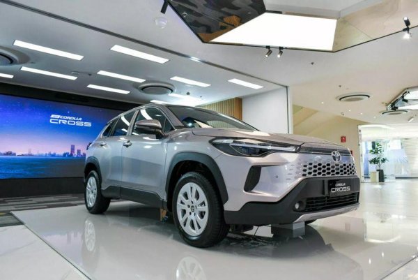 Corolla Cross 2024 cập cảng Việt Nam có kéo lại doanh số cho Toyota?