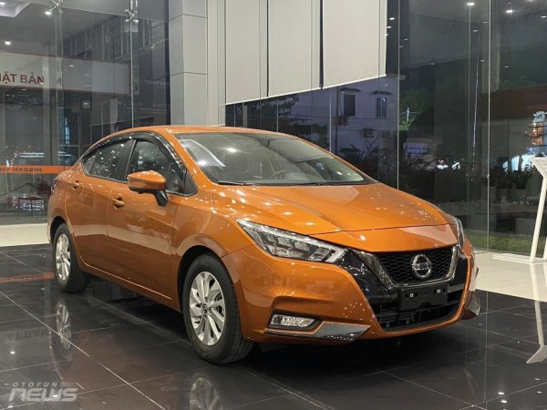 Nissan Almera giảm giá mạnh, rẻ như xe hạng A