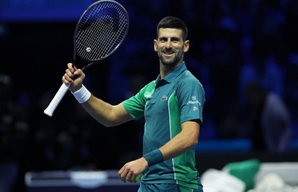 Novak Djokovic lập kỷ lục sau khi thắng trận ra quân tại ATP Finals