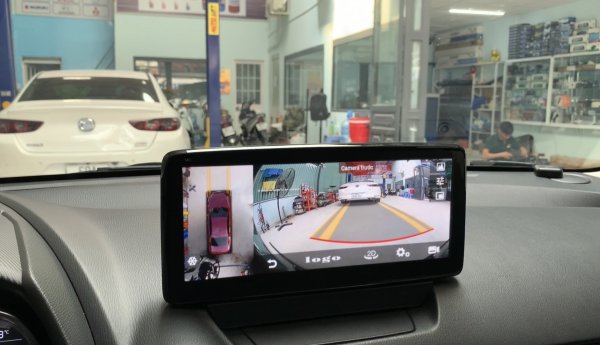 Lắp camera trước Mazda 2