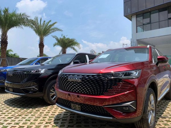 Cận cảnh Haval H6 hybrid vừa có mặt tại đại lý