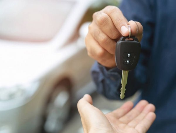 Có nên cho mượn xe ngày Tết?