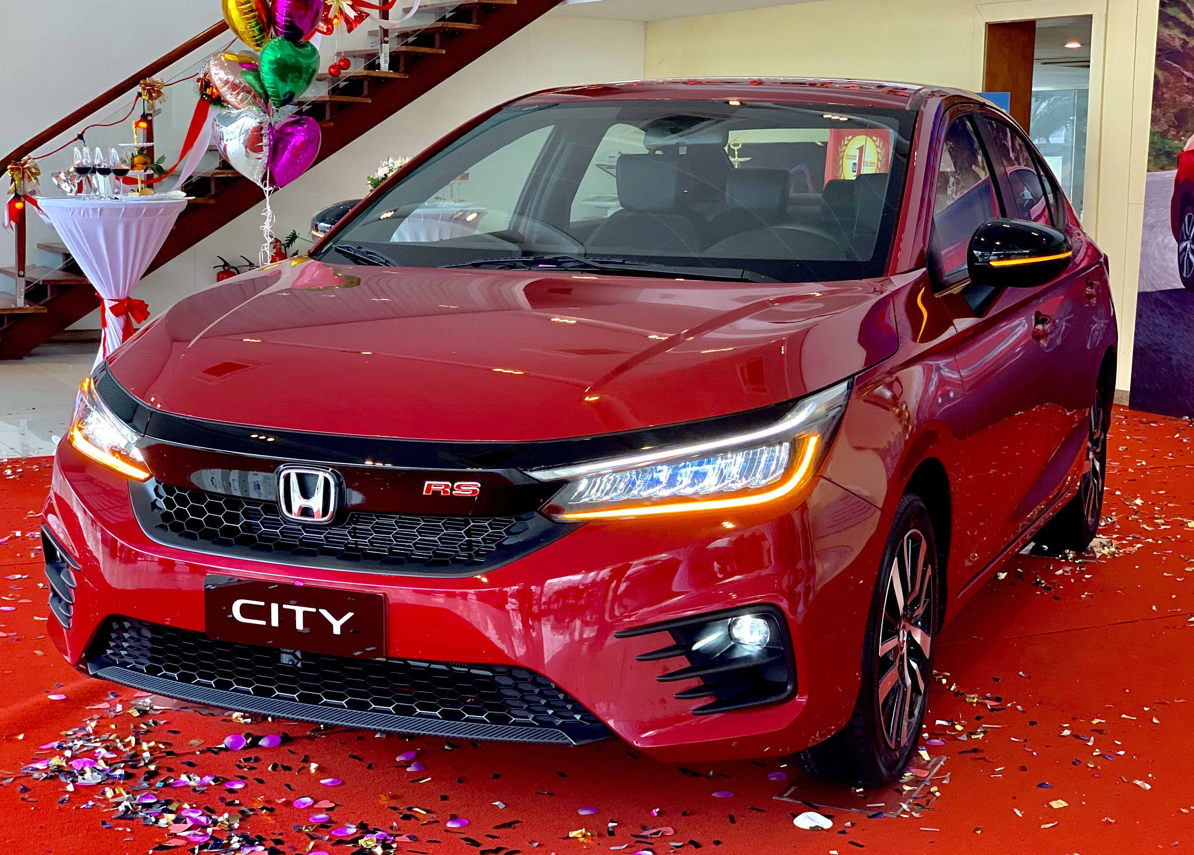 Tầm tiền 600tr có nên mua City RS không các cụ?