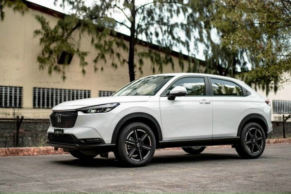 Em không đợi được đến giảm trước bạ để mua HR-V G