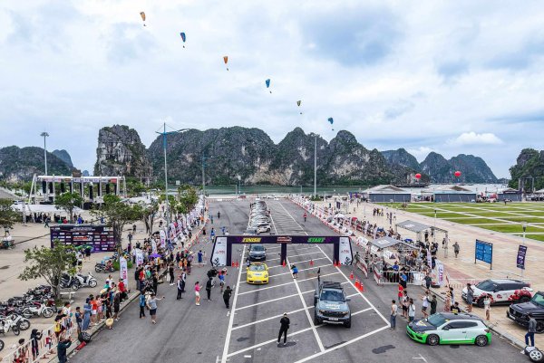 Fun Wheel Festival Hạ Long 2025 chính thức khai mạc