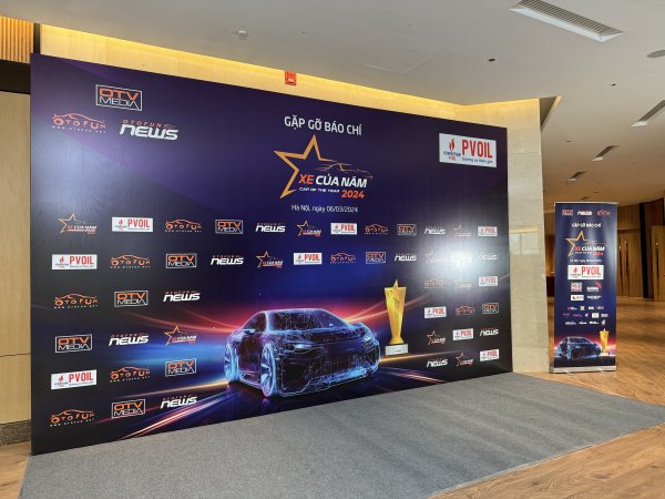 Họp báo "Xe của năm 2024"
