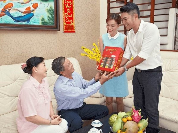 Quà Tết biếu gia đình người yêu ???
