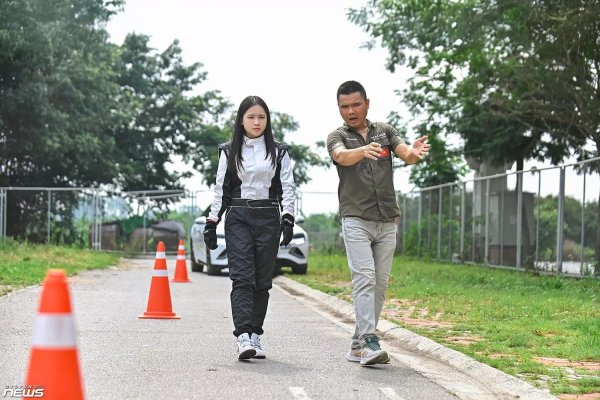 Lần đầu tiên Giải đua PVOIL VGC có cả bố và con cùng tham dự
