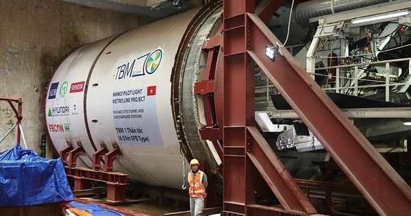 Khám phá robot khủng đang khoan ngầm dưới lòng Hà Nội