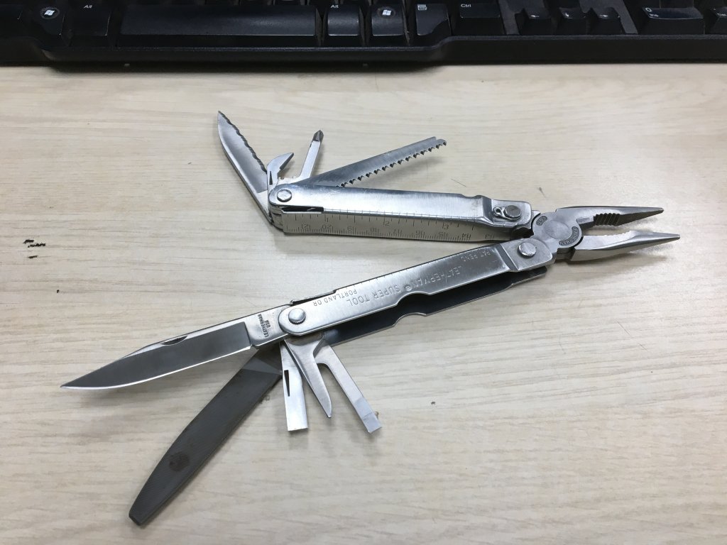 Dư dùng thanh lý Leatherman Super Tool chuyên dùng cho dân phượt - 2