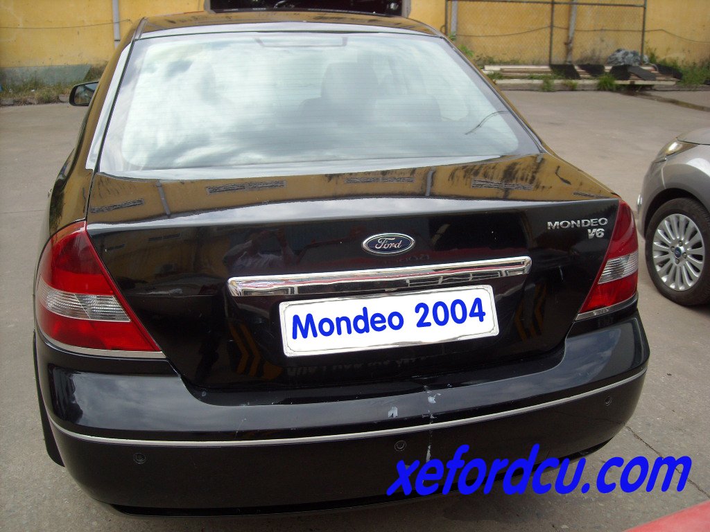 Ford Mondeo 2003 Sedan 2003 2004 2005 reviews technical data prices