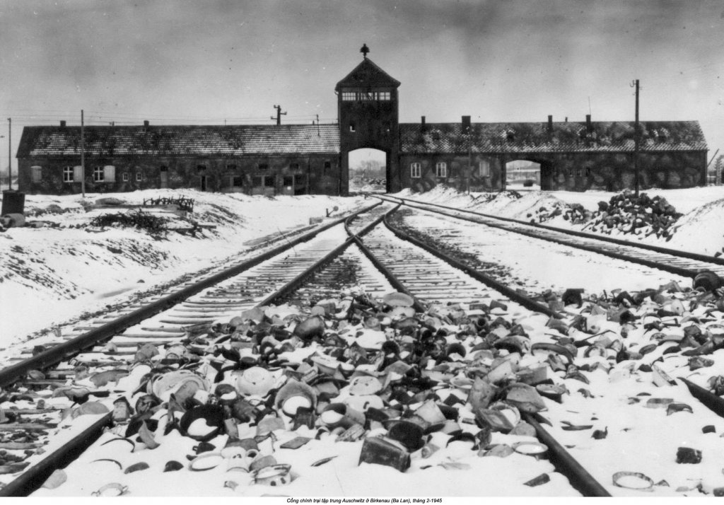 Auschwitz (6).jpg