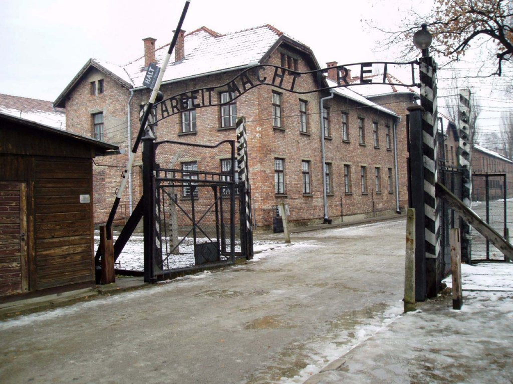 Auschwitz (42).jpg