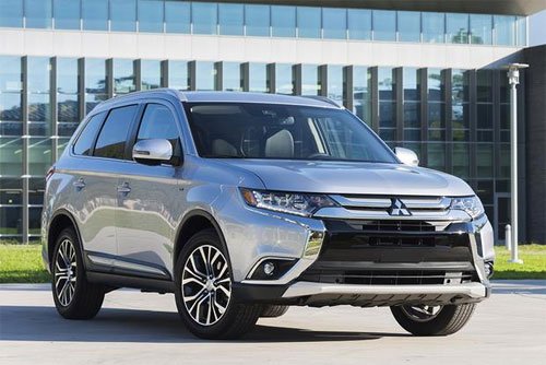 mitsubishi-outlander-2017-gia-tu-983-trieu-dong-07-.2992.jpg