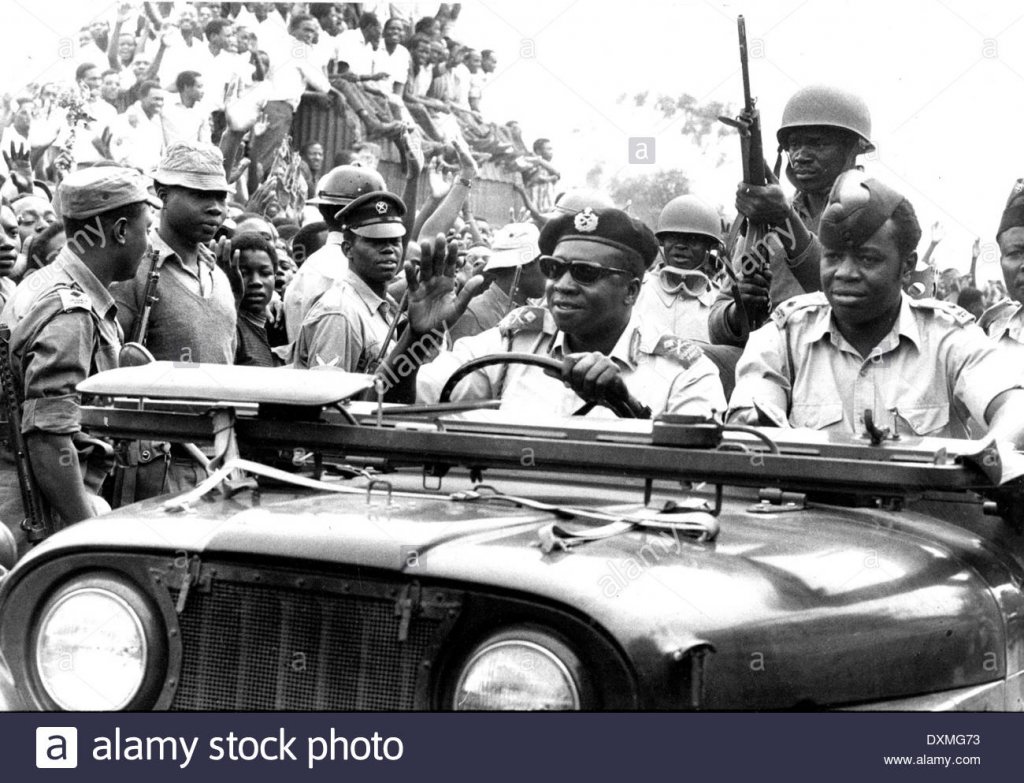 idi-amin-at-the-wheel-of-a-jeep-on-the-day-25-january-1971-he-took-DXMG73.jpg
