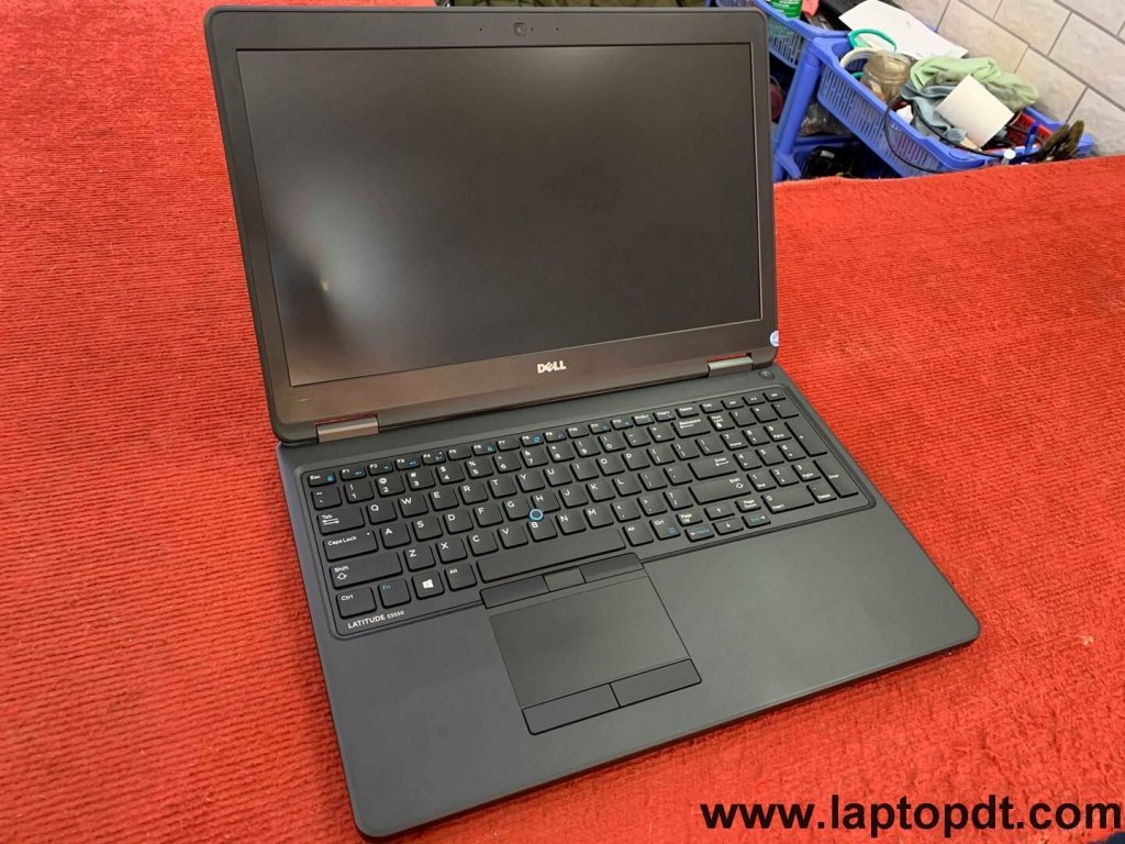 laptop-cu.jpg