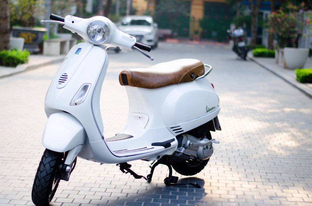 46. Piaggio Vespa lx, biển 29X2-5448,  16,8 triệu (2).jpg