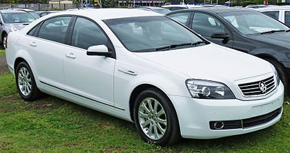 Holden_WM_Statesman_sedan.jpg