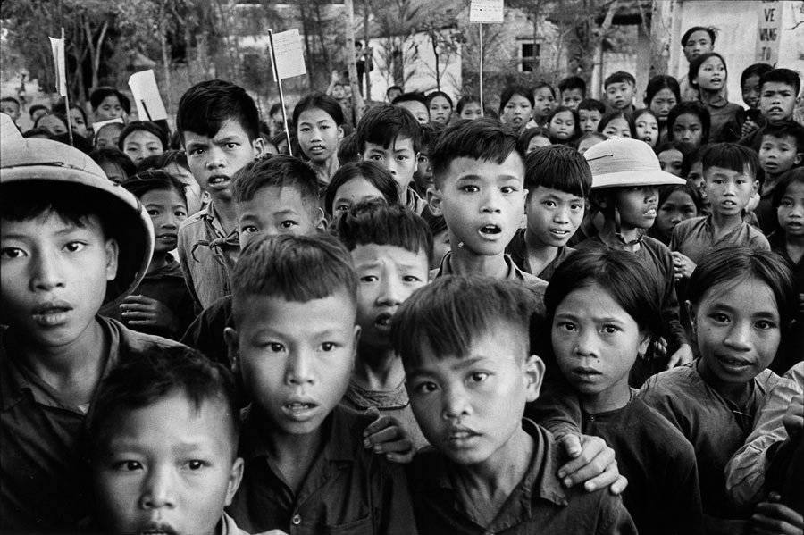 marc-riboud-vietnam-016.jpg