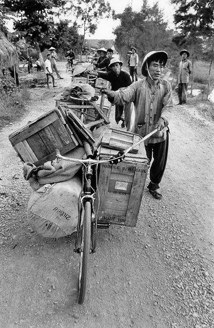 marc-riboud-vietnam-003.jpg