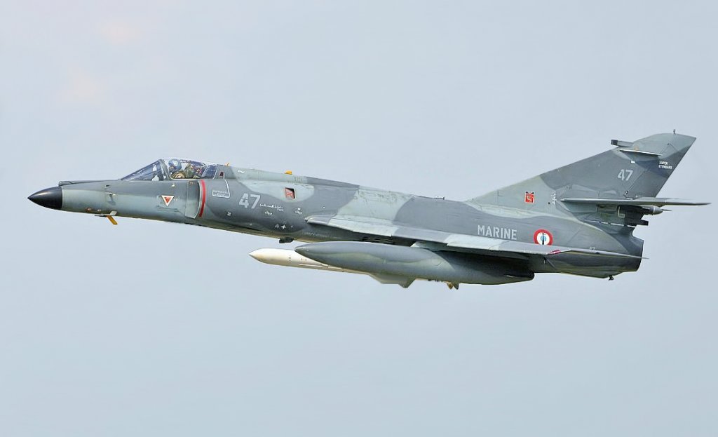 Super_Etendard_-_RIAT_2005_(modifiled).jpg