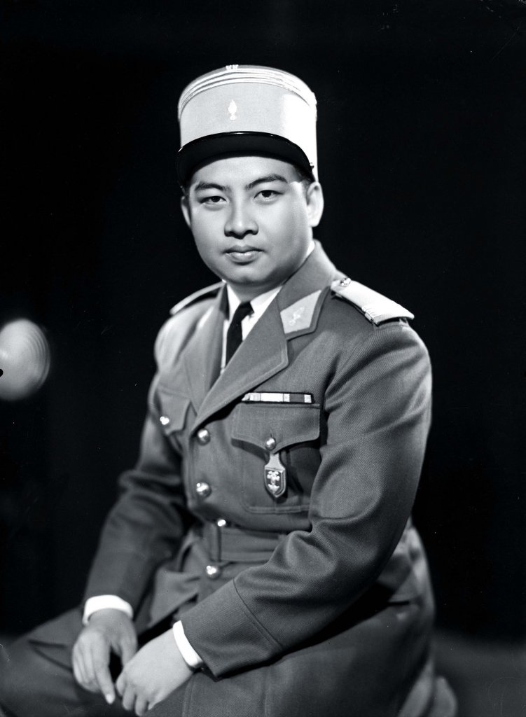 Sihanouk 1950 (2_3).jpg