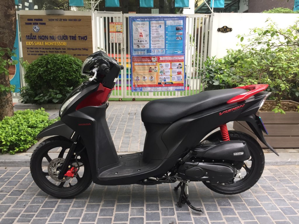 48. Honda Vision, đi gần 6000km, biển 29D2-09664, giá 29,8 triệu (6).jpg