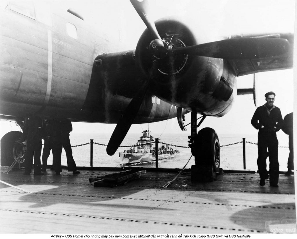 USS Hornet (1_4_1_1).jpg