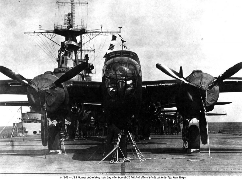 USS Hornet (1_4_1_2).jpg