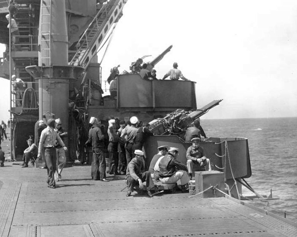 USS Hornet (1_5_9).jpg