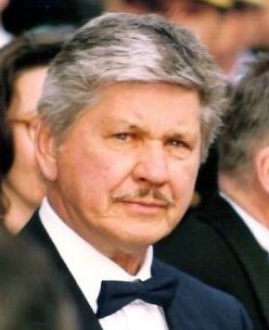 Charles_Bronson_Cannes.jpg