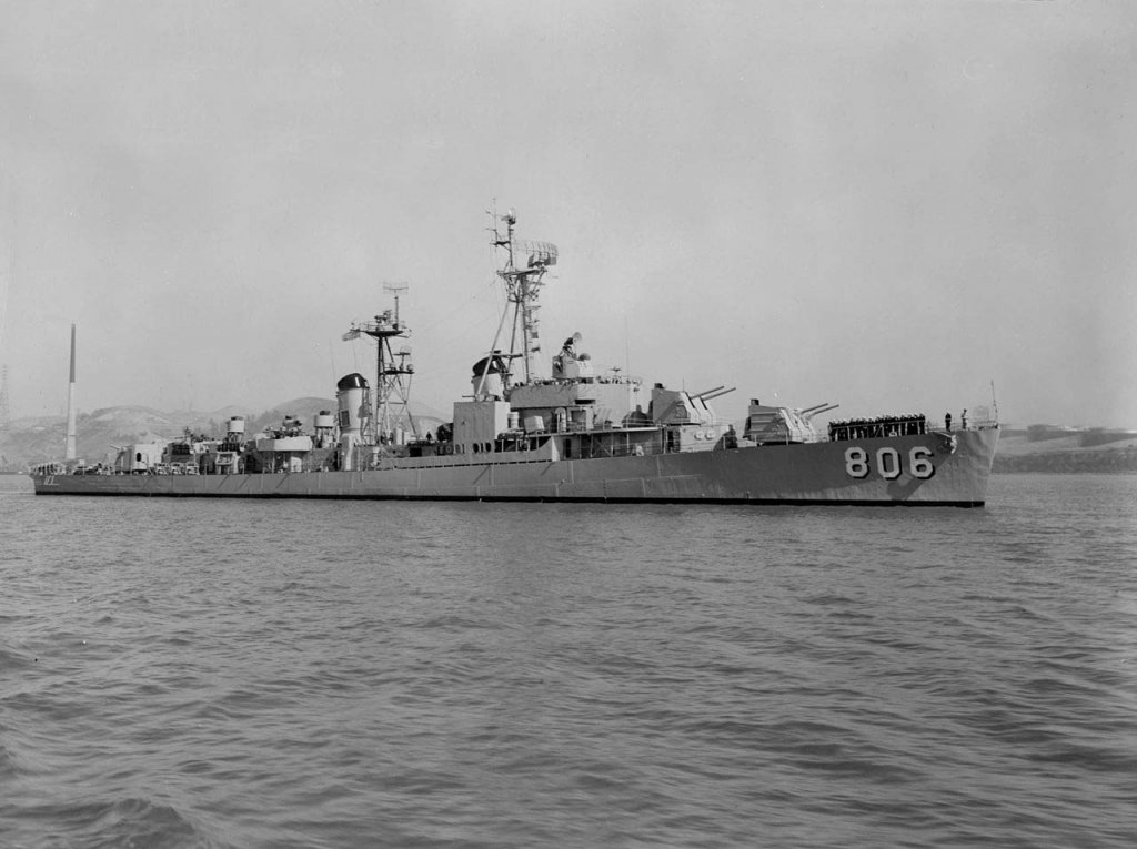 USS Higbee (DD-806) (1_3).jpg
