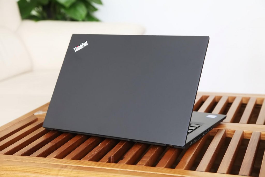 Lenovo-ThinkPad-X280-Review-2.jpg