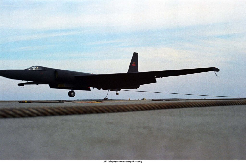 U-2 Powers (8_36_1).jpg